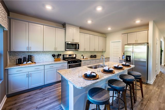 1560 Erindale Drive, Wellford, SC 29385