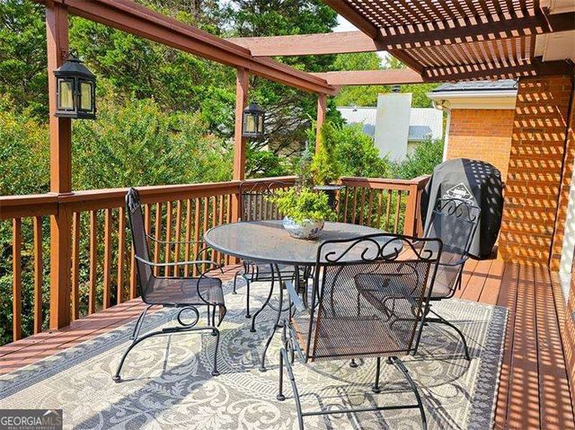 950 Heritage Hills, Decatur, GA 30033
