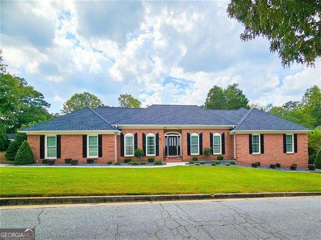 950 Heritage Hills, Decatur, GA 30033