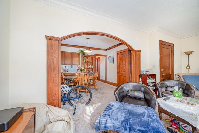 1377 Randolph Avenue, Saint Paul, MN 55105