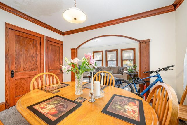 1377 Randolph Avenue, Saint Paul, MN 55105