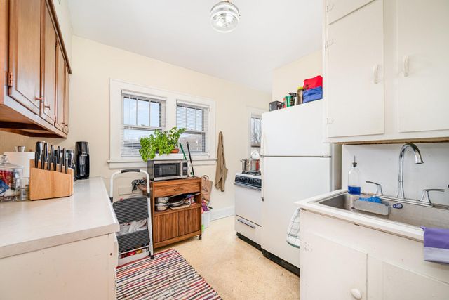 1377 Randolph Avenue, Saint Paul, MN 55105