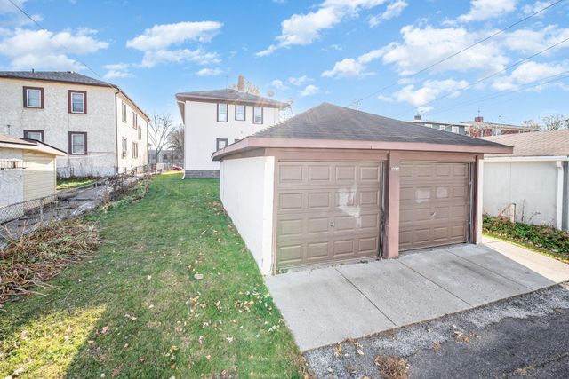 1377 Randolph Avenue, Saint Paul, MN 55105