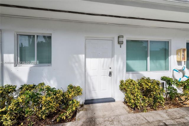 932 Moffett Street 6, Hallandale Beach, FL 33009