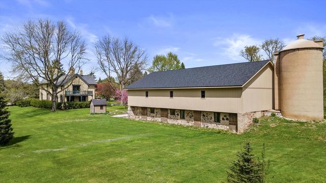 N72W13449 Good Hope ROAD, Menomonee Falls, WI 53051