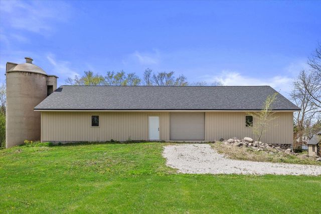 N72W13449 Good Hope ROAD, Menomonee Falls, WI 53051