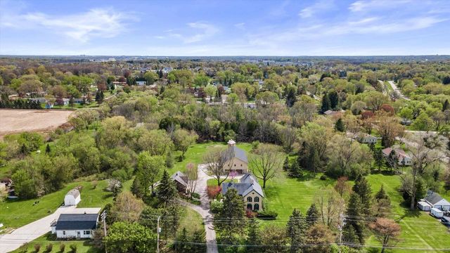 N72W13449 Good Hope ROAD, Menomonee Falls, WI 53051