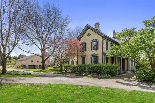 N72W13449 Good Hope ROAD, Menomonee Falls, WI 53051
