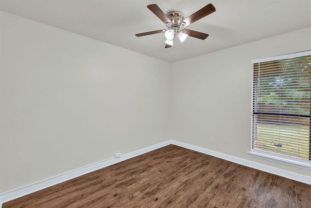 2416 Oakmont Drive, Bedford, TX 76022