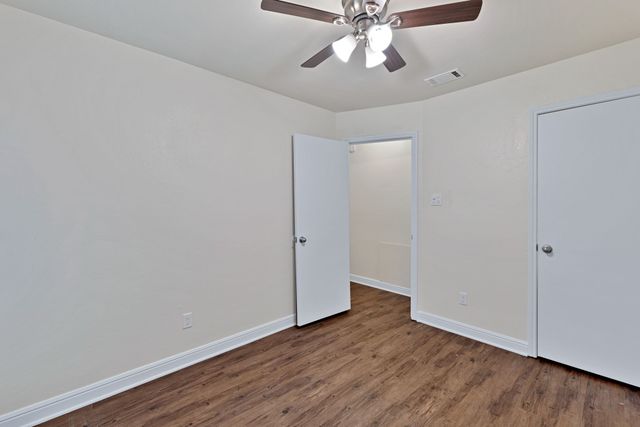 2416 Oakmont Drive, Bedford, TX 76022