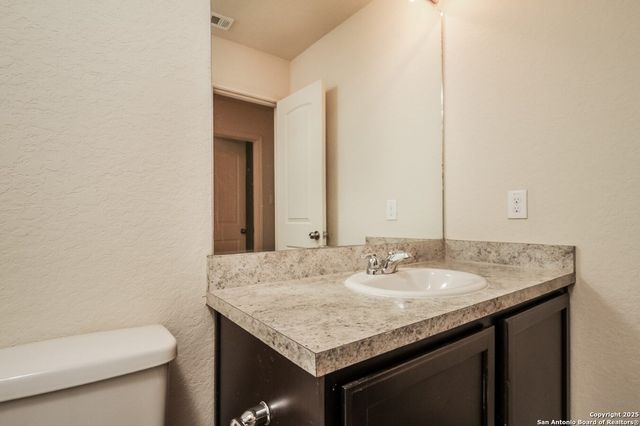 8615 Tesoro Hills, San Antonio, TX 78242