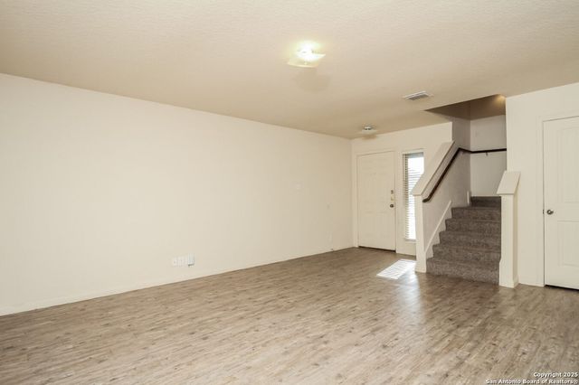 8615 Tesoro Hills, San Antonio, TX 78242