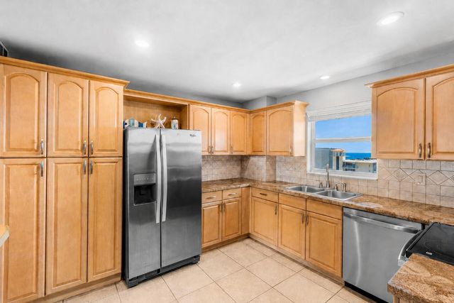 1160 Hillsboro Mile 803, Hillsboro Beach, FL 33062