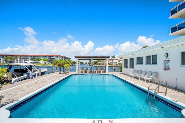 1160 Hillsboro Mile 803, Hillsboro Beach, FL 33062