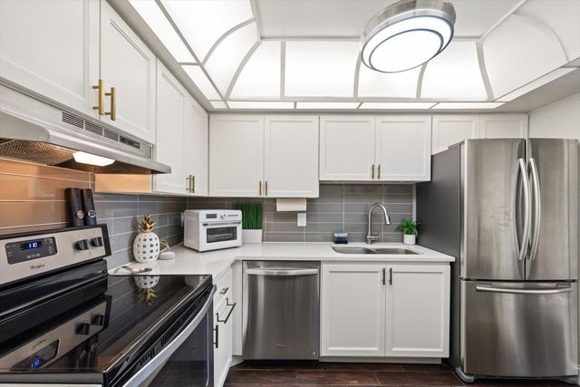 255 DOLPHIN POINT 508, Clearwater Beach, FL 33767