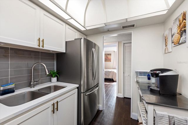 255 DOLPHIN POINT 508, Clearwater Beach, FL 33767