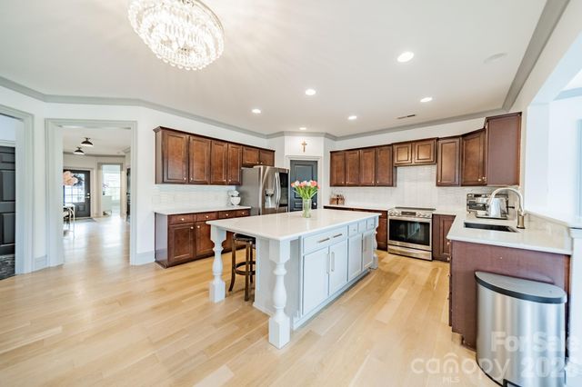 15215 Colonial Park Drive, Huntersville, NC 28078