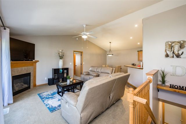 3045 Samuel Ct SW C, Cedar Rapids, IA 52404