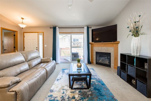 3045 Samuel Ct SW C, Cedar Rapids, IA 52404