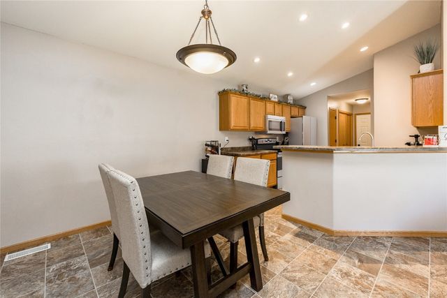 3045 Samuel Ct SW C, Cedar Rapids, IA 52404