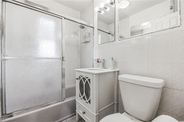 2563 Woodhull Avenue, Bronx, NY 10469