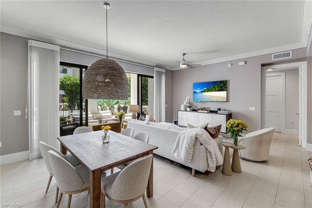 1030 3rd AVE S 216, Naples, FL 34102