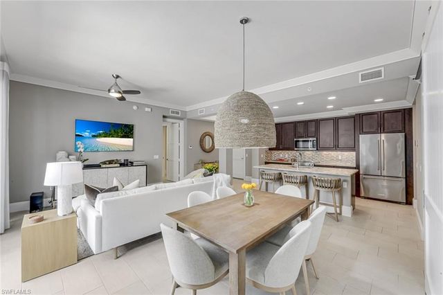 1030 3rd AVE S 216, Naples, FL 34102