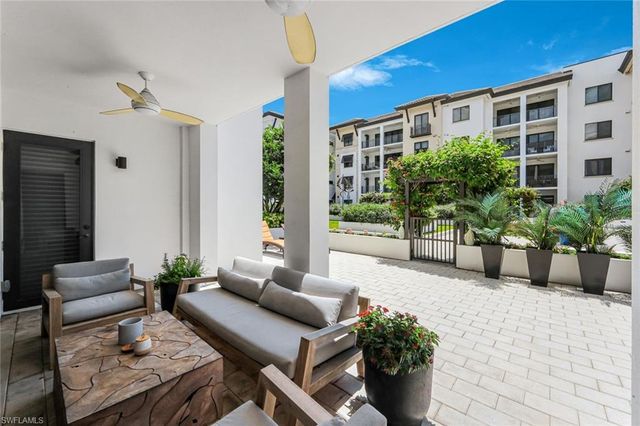 1030 3rd AVE S 216, Naples, FL 34102