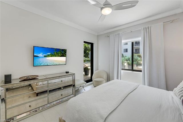 1030 3rd AVE S 216, Naples, FL 34102