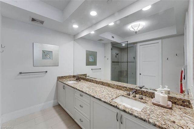 1030 3rd AVE S 216, Naples, FL 34102