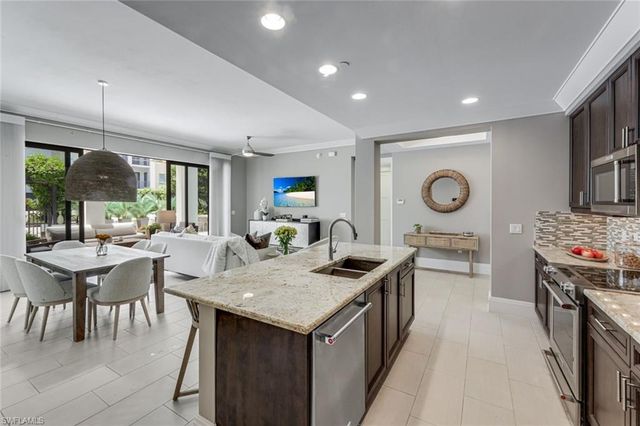 1030 3rd AVE S 216, Naples, FL 34102