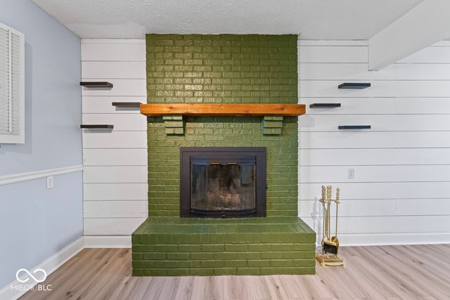 8820 Deer Run Court, Indianapolis, IN 46256