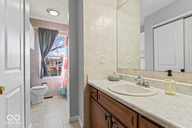 8820 Deer Run Court, Indianapolis, IN 46256