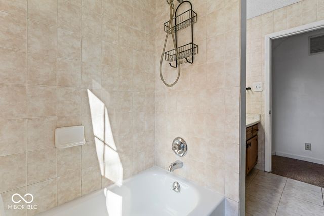 8820 Deer Run Court, Indianapolis, IN 46256