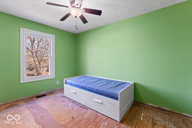 8820 Deer Run Court, Indianapolis, IN 46256