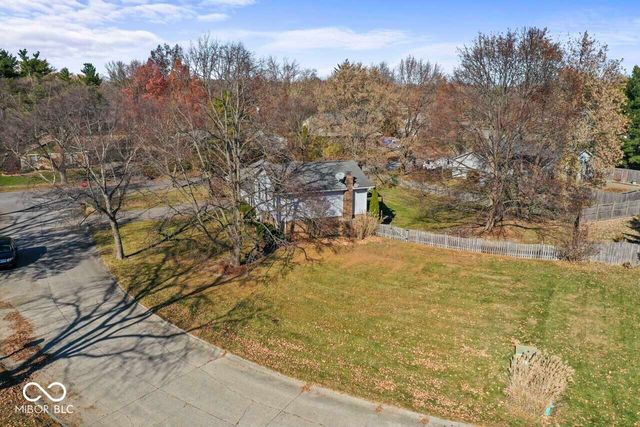 8820 Deer Run Court, Indianapolis, IN 46256