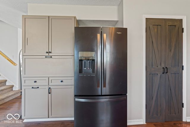 8820 Deer Run Court, Indianapolis, IN 46256