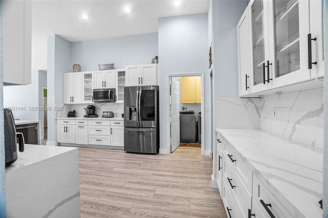 976 SW 159th Way, Pembroke Pines, FL 33027