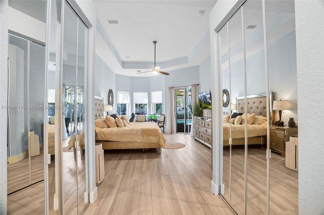 976 SW 159th Way, Pembroke Pines, FL 33027