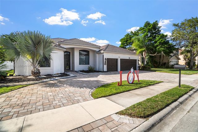 976 SW 159th Way, Pembroke Pines, FL 33027