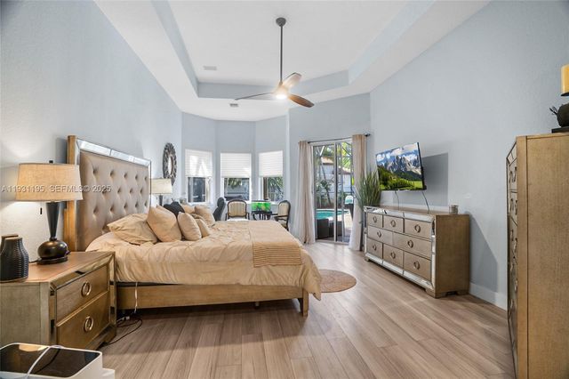 976 SW 159th Way, Pembroke Pines, FL 33027