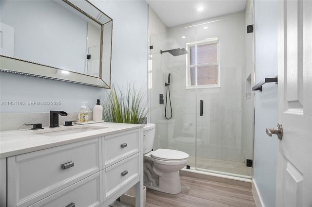 976 SW 159th Way, Pembroke Pines, FL 33027