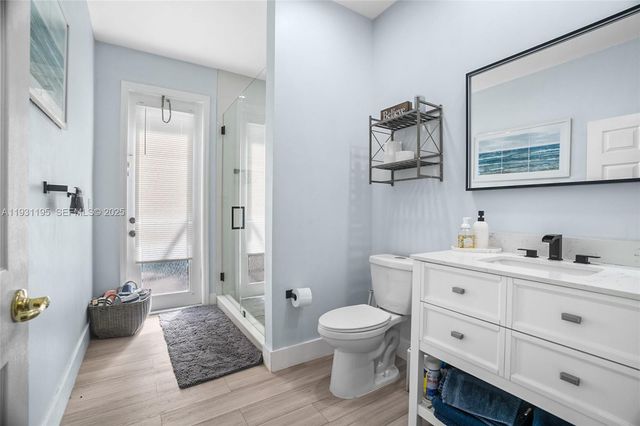 976 SW 159th Way, Pembroke Pines, FL 33027