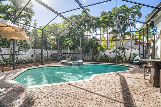 976 SW 159th Way, Pembroke Pines, FL 33027