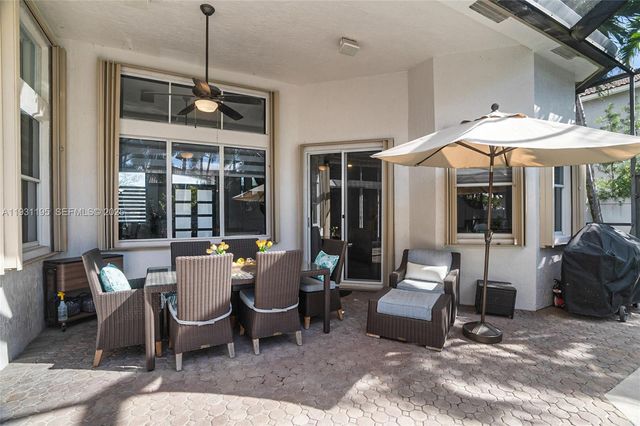 976 SW 159th Way, Pembroke Pines, FL 33027