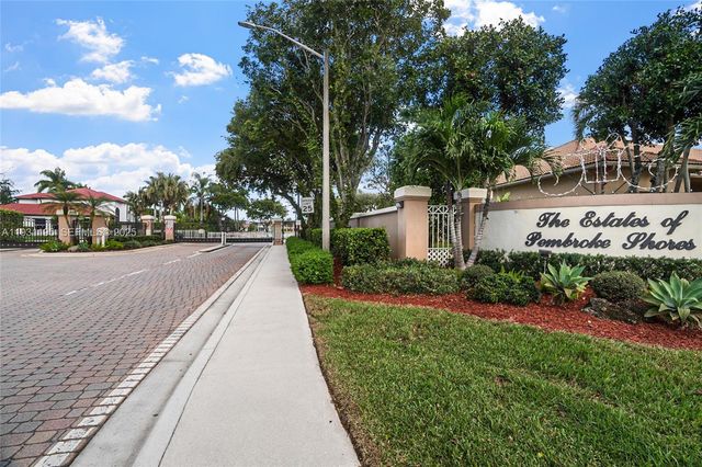 976 SW 159th Way, Pembroke Pines, FL 33027