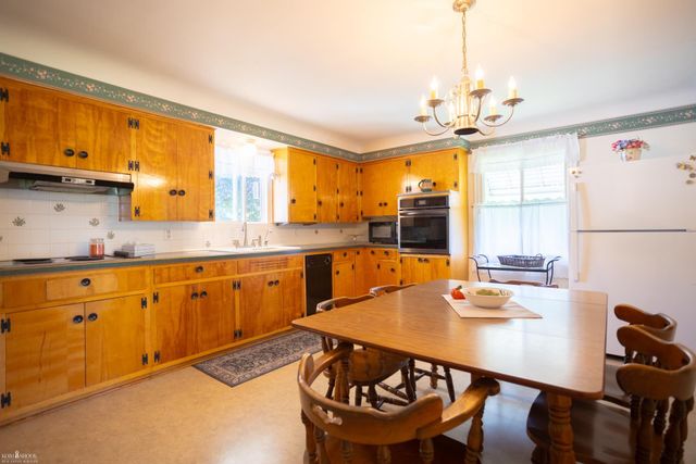 9960 E Newburg Road, Vernon Twp, MI 48429