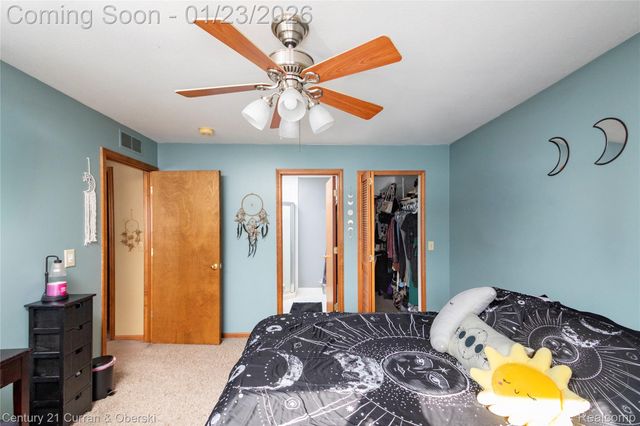 1585 Harbour Boulevard 166, Trenton, MI 48183