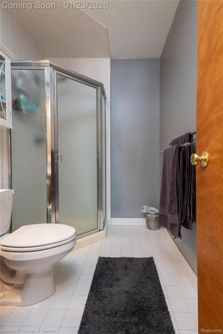 1585 Harbour Boulevard 166, Trenton, MI 48183