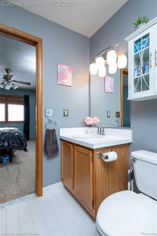 1585 Harbour Boulevard 166, Trenton, MI 48183